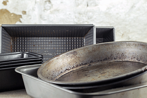 Baking Pan Size Substitutions for Cake Pans, Casseroles, and More