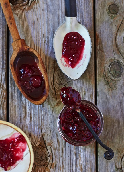 Homemade jam made with frozen fruit - TheMessyBaker.com