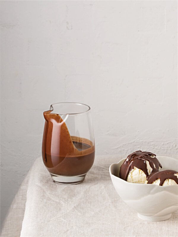 Hard-Top Chocolate Sauce