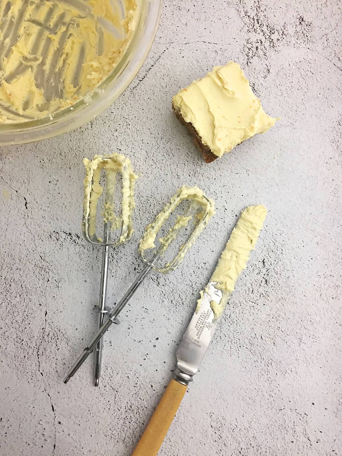 Easy Orange Buttercream Icing